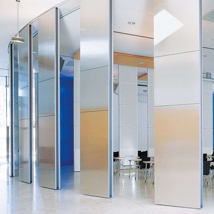 VARIFLEX MOVABLE WALL SYSTEM