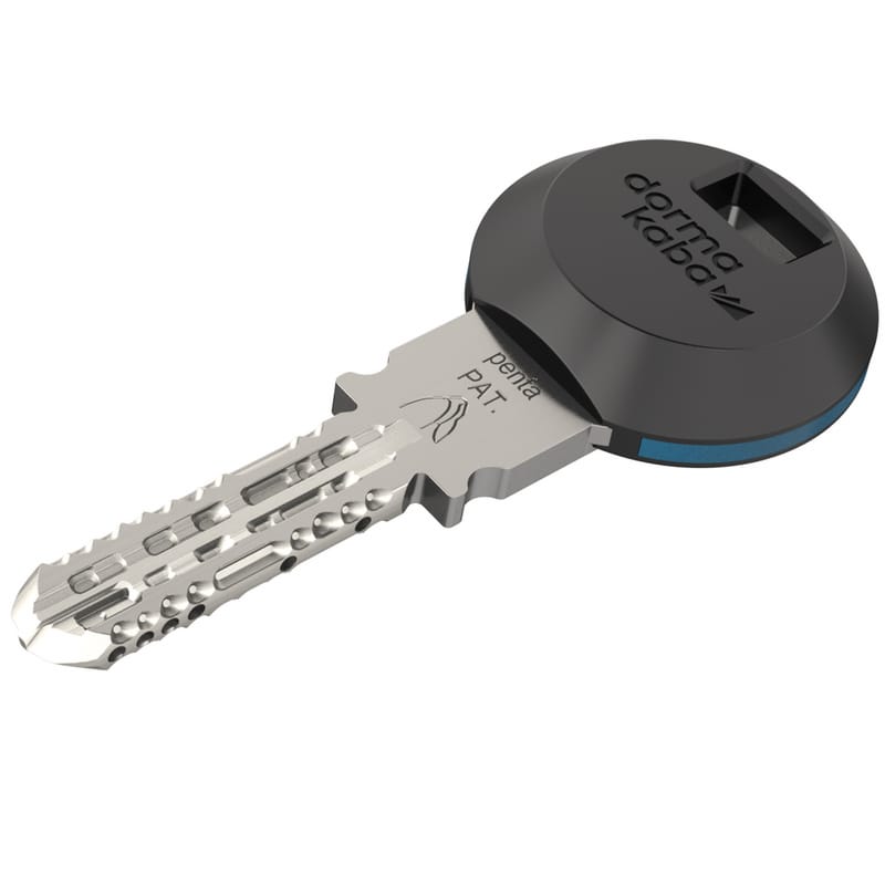 Reversible key with RFID transponder